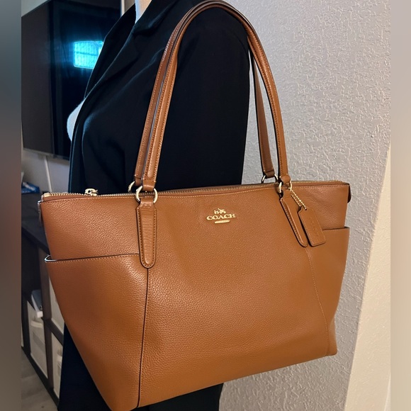 Coach Saddle Shoulder Bags. Brand new. - Picture 1 of 6